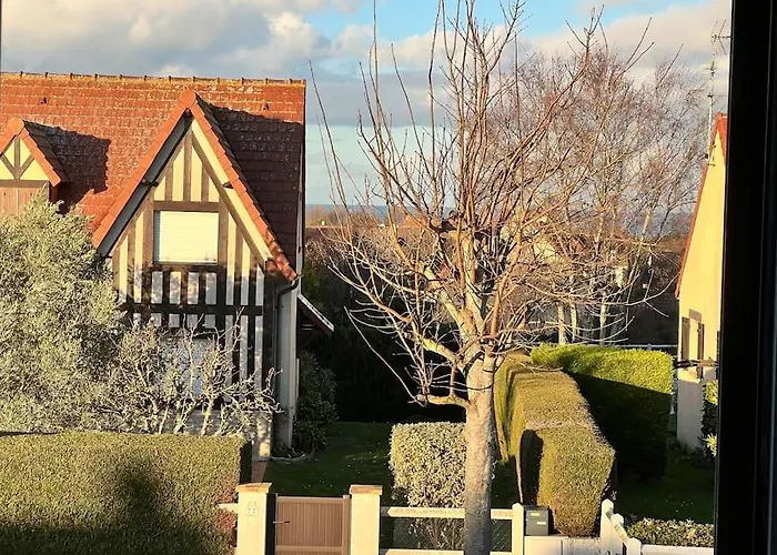 Charming House Near The Sea Dom wakacyjny