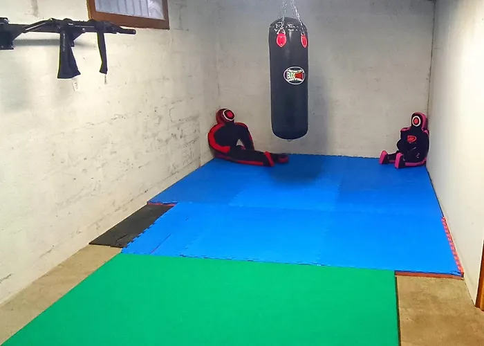 Dom wakacyjny Charming House Near The Sea Courseulles-sur-Mer